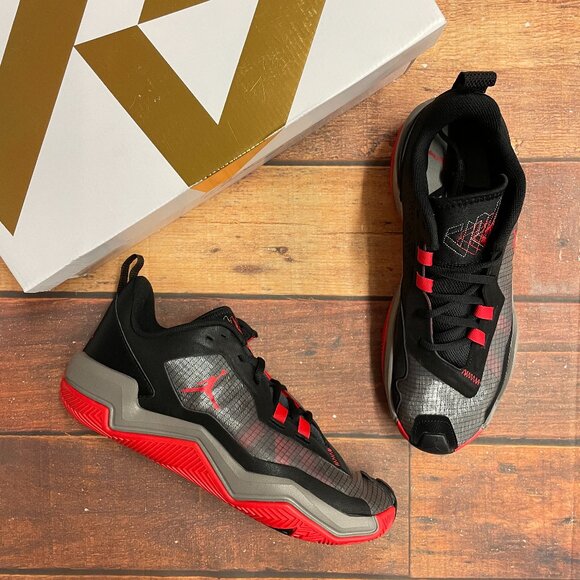 Jordan Men's One Take Bred Black/Red Basketball Shoes